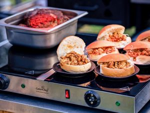 Warm broodjesbuffet (zelf op te warmen)