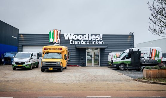 Buitenkant pand Havenstraat in Doetinchem van Woodies! Eten & drinken.